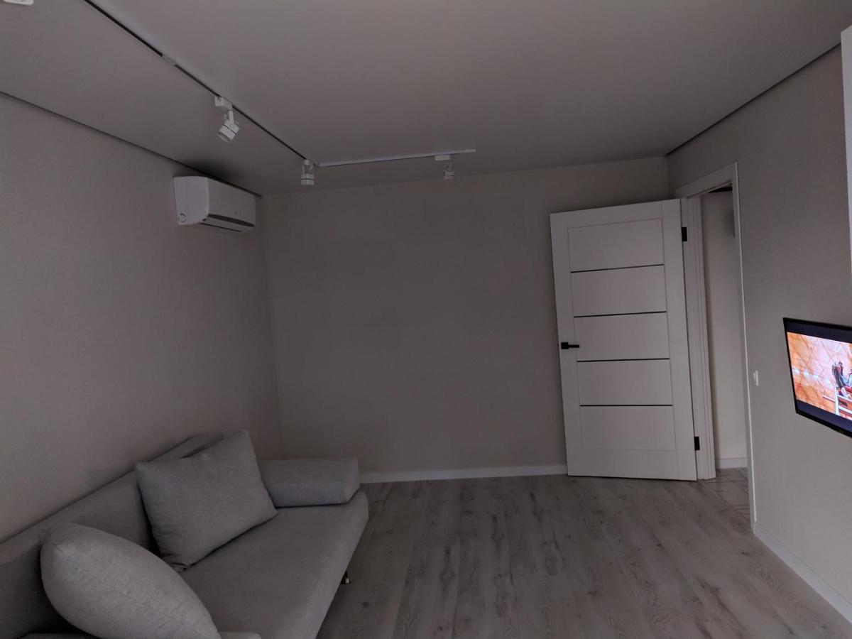 Cozy 75 Apart In Center - 2Х Кімнатна Квартира В Центрі Кропивницького Kropyvnytsky Extérieur photo